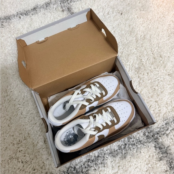 Nike Air Force Ones Women’s Sneakers - Picture 12 of 12